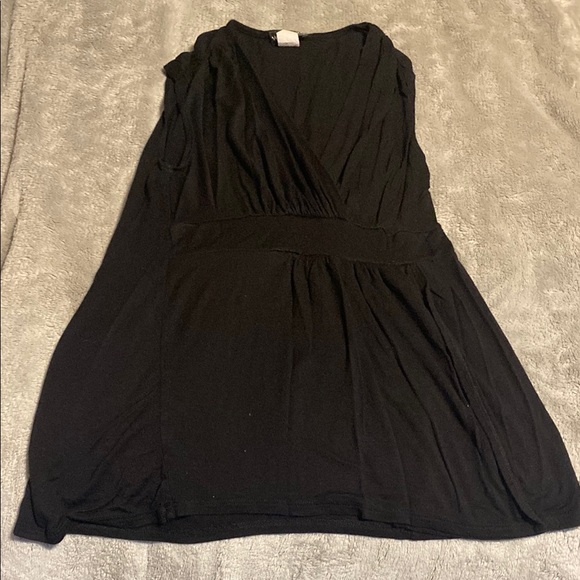 Elegant Black Shirt - Picture 1 of 3